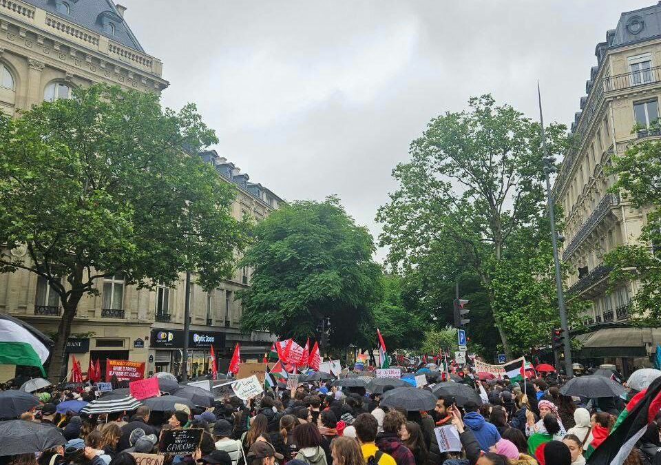 🕊 Rassemblement contre le fascisme place de la République !